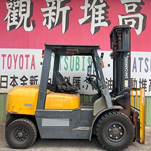 TCM 柴油座式堆高機