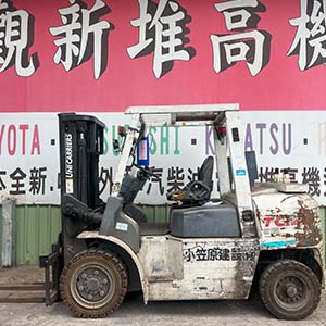 TCM 柴油座式堆高機