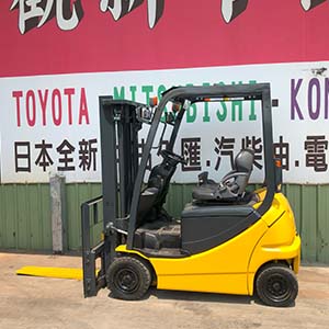Komatsu電動座式堆高機